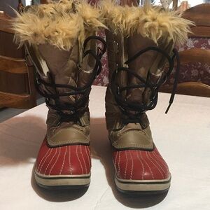 Sorel Red and Tan Fur-Lined Boots